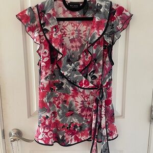 AXCESS Wrap Floral Blouse with ruffled waist and sleeves, size L